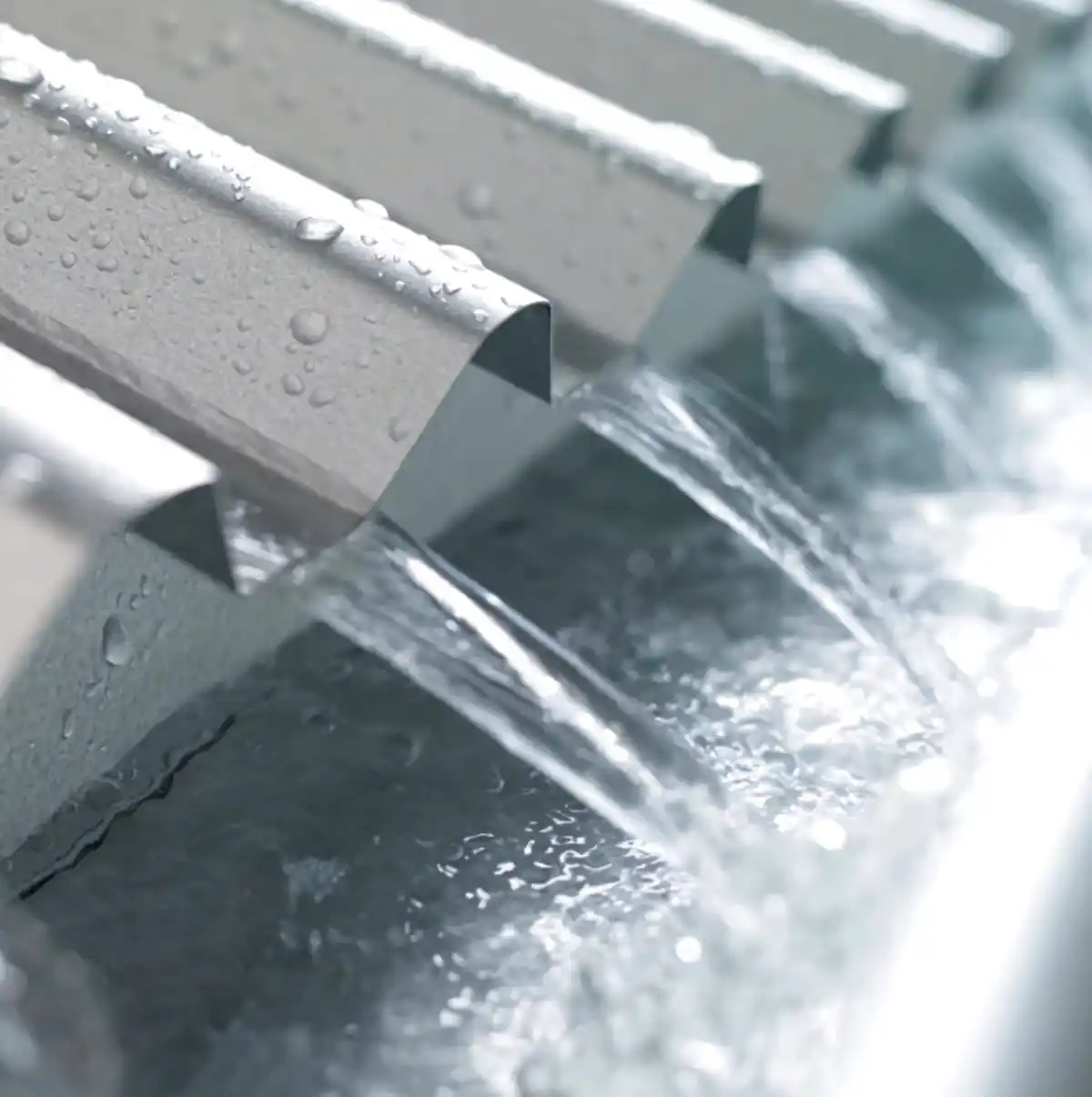 Çatı Isı Yalıtımı: Enerji Tasarrufu Rehberi 4 yalıtımsız fabrika çatısında endüstriyel çatı ısı yalıtımı ihtiyacı