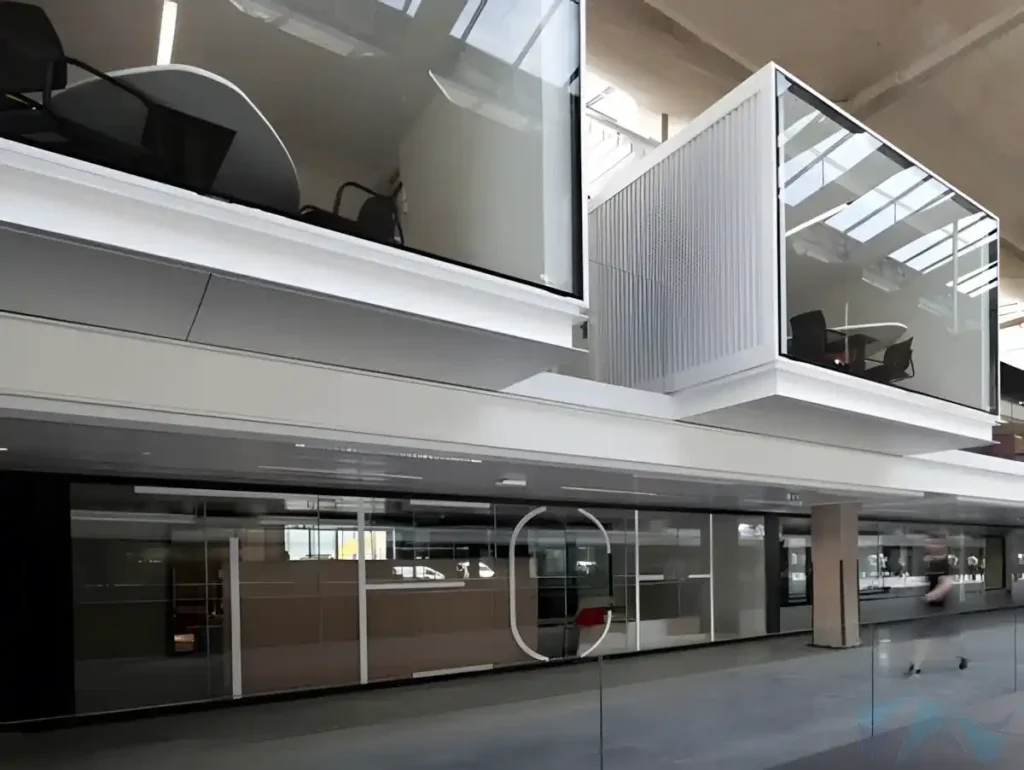 Fabrika ofis tasarımları, alan planlaması, mobilya seçimi, ergonomi standartları ve bütçe analizi